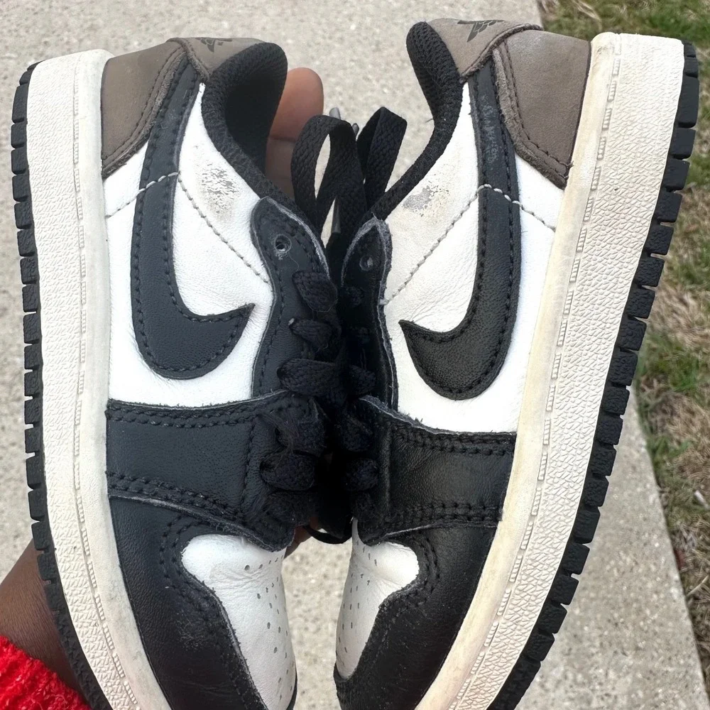 Nike Air Jordan 1 Retro Low OG Kids Sneakers Size 11 Sail‎ Black Dark Mocha